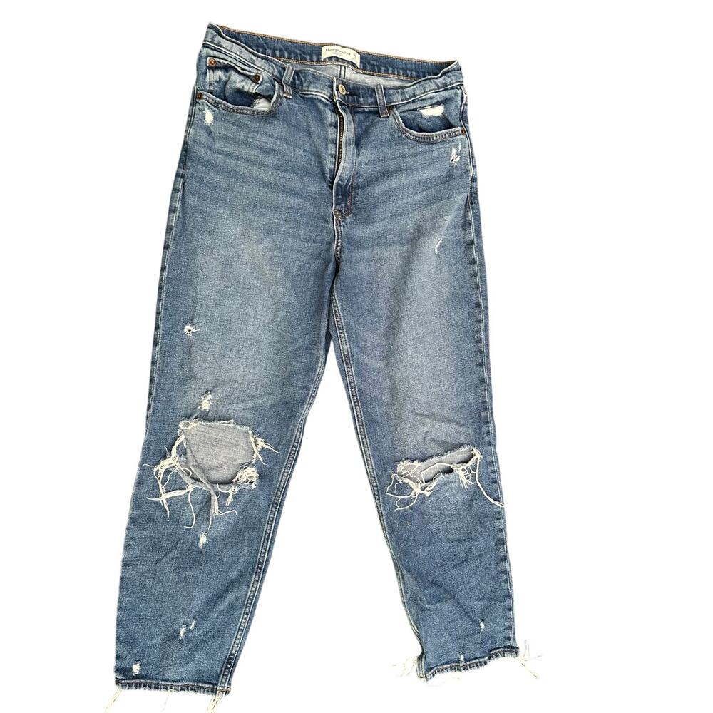 Abercrombie & Fitch The Mom High Rise Distressed Ankle Jeans Size 30 / 10 R